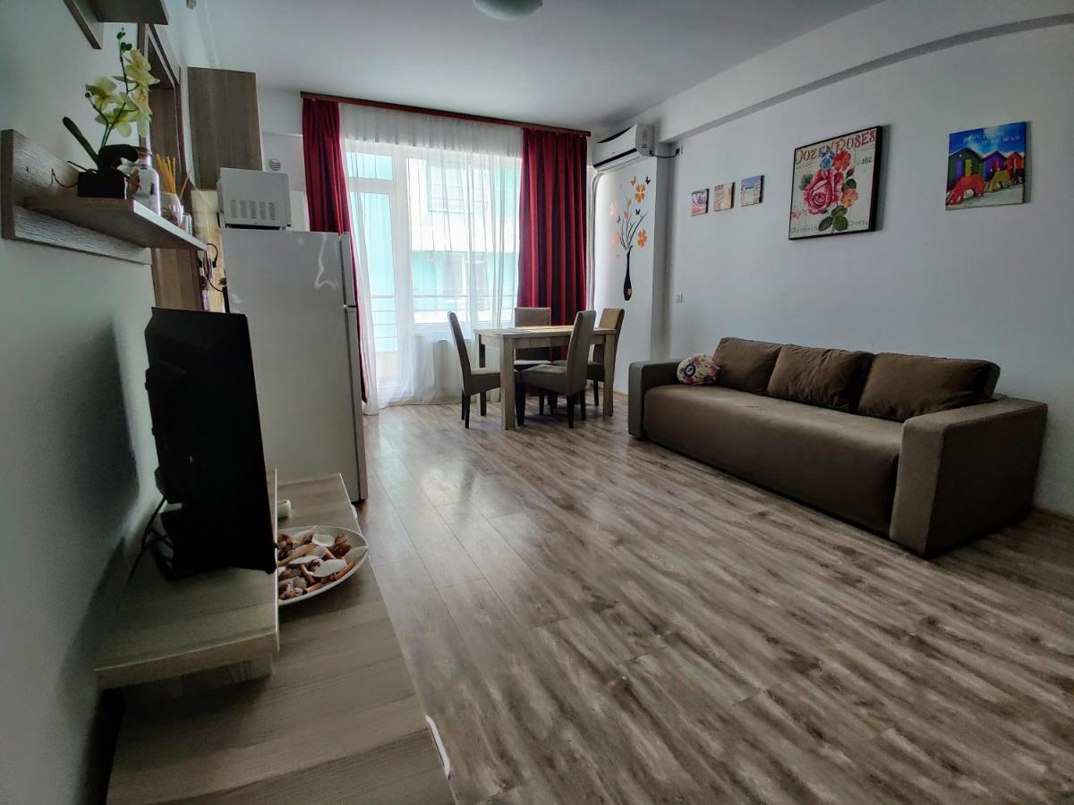 Summerland Beach&Sun Apartments Mamaia Dış mekan fotoğraf
